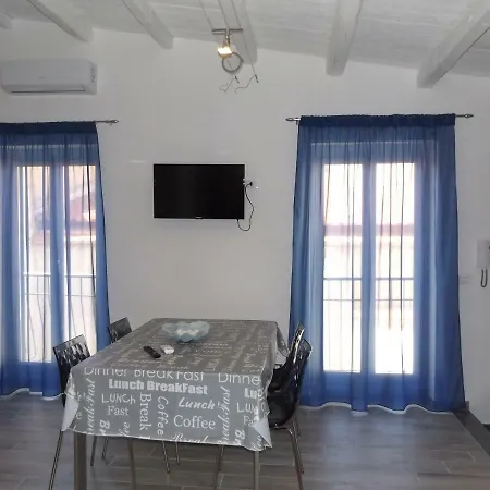 Cortile Turrisi Cefalu